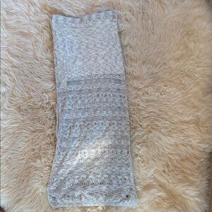 Elegant White Knit Skirt